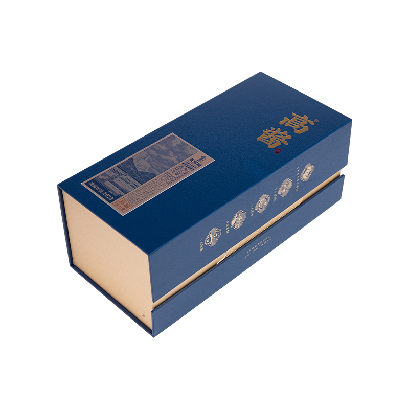 Книжный шкаф